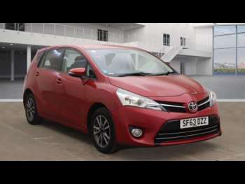 2013 (63) - 2.0 D-4D Icon Euro 5 5dr