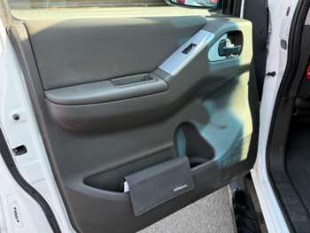 Used Nissan Navara 2014 for sale - 73764828: Photo