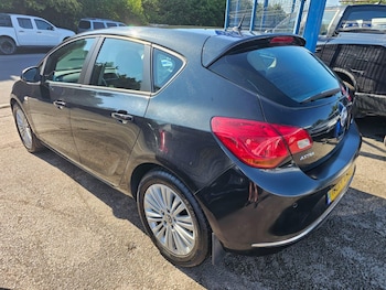 Used Vauxhall Astra 2014 for sale - 75232742: Photo