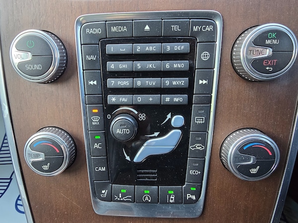 Used Volvo V70 2014 for sale - 73837968: Photo 16