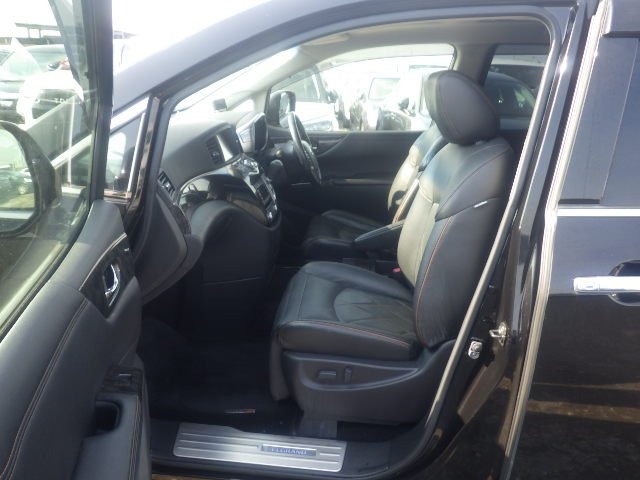 Used Nissan Elgrand 2014 for sale - 76829616: Photo 18