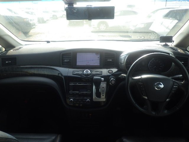 Used Nissan Elgrand 2014 for sale - 76829616: Photo 21