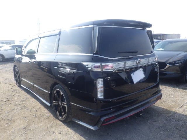 Used Nissan Elgrand 2014 for sale - 76829616: Photo 8