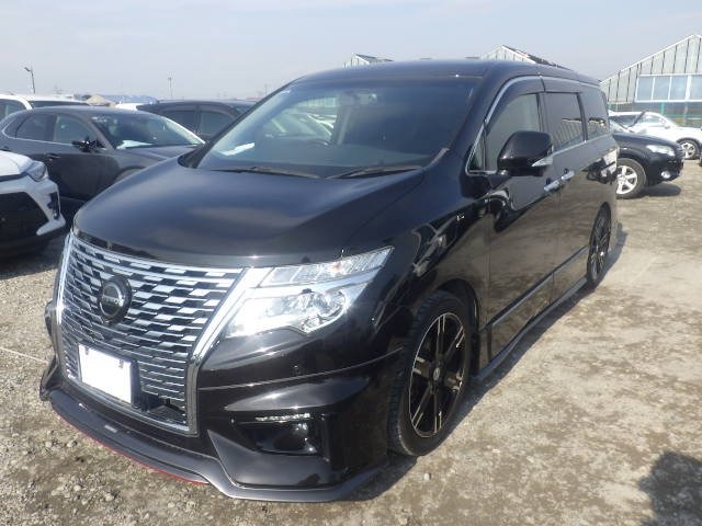 Used Nissan Elgrand 2014 for sale - 76829616: Photo 9