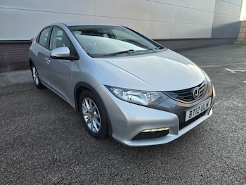 2012 (12) - 2.2 i-DTEC SE 5dr