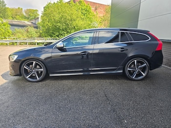 Used Volvo V60 2015 for sale - 78615293: Photo