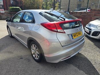 Used Honda Civic 2012 for sale - 76035704: Photo
