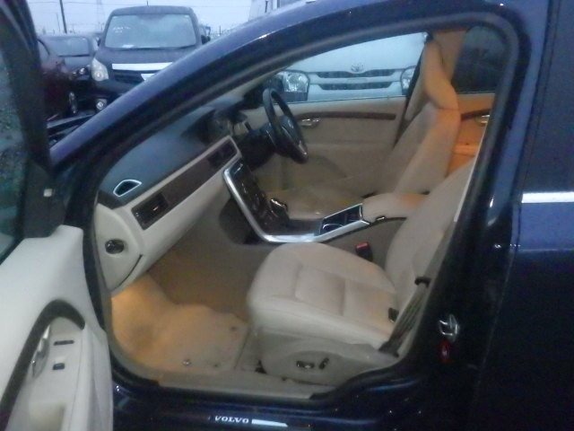 Used Volvo V70 2013 for sale - 77069376: Photo 7