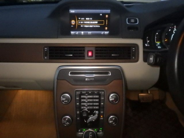 Used Volvo V70 2013 for sale - 77069376: Photo 9