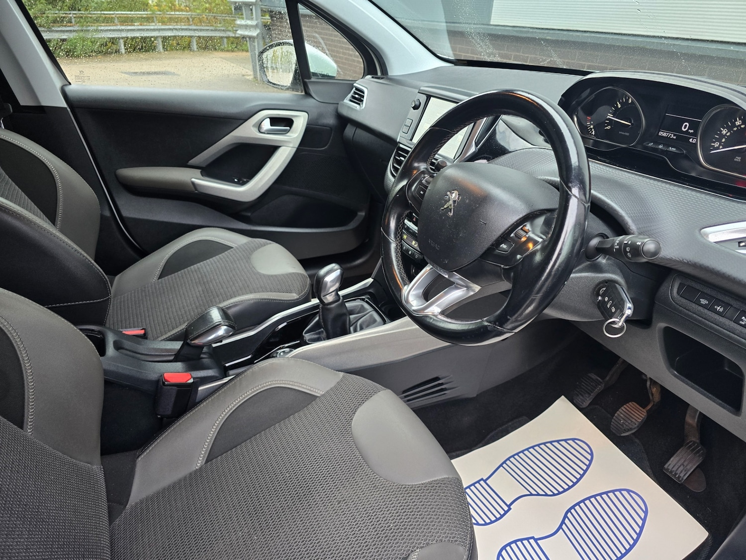 Used Peugeot 2008 2017 for sale - 75944925: Photo 10