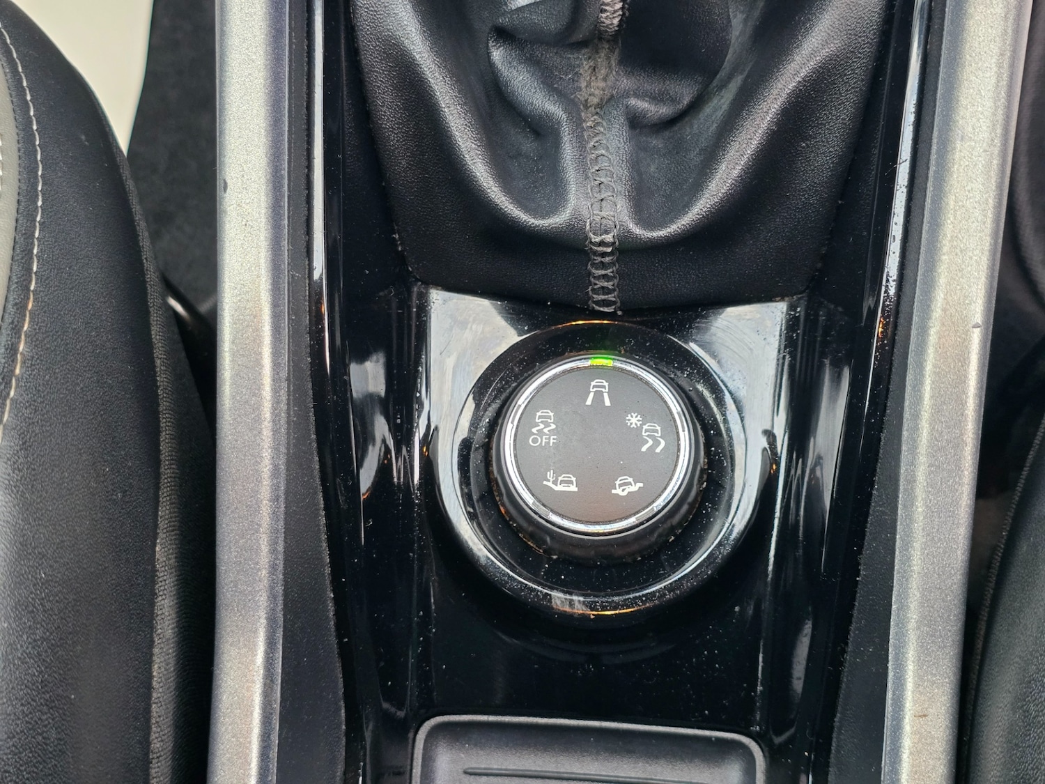 Used Peugeot 2008 2017 for sale - 75944925: Photo 14