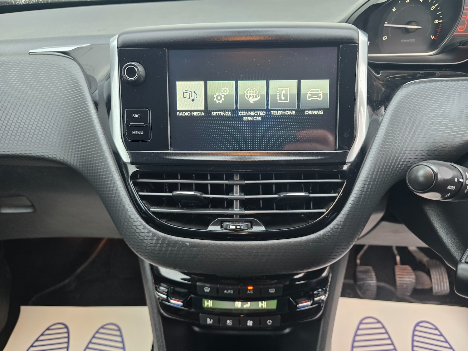 Used Peugeot 2008 2017 for sale - 75944925: Photo 15