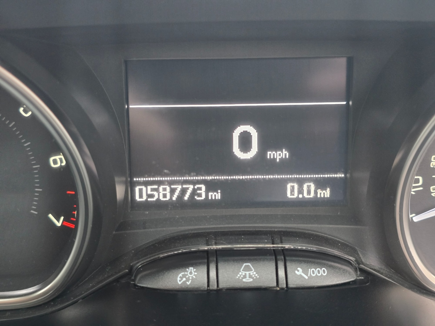 Used Peugeot 2008 2017 for sale - 75944925: Photo 16