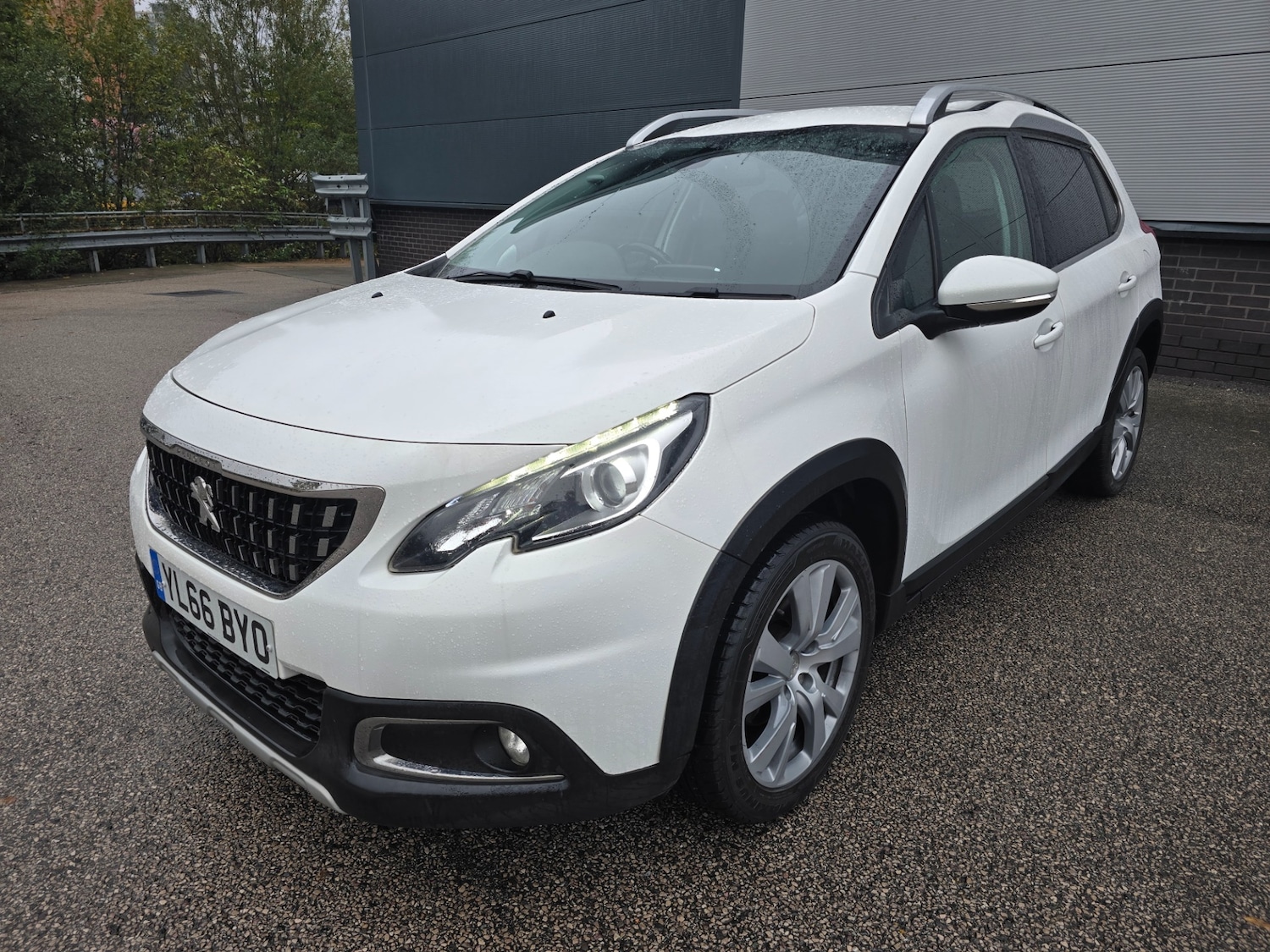 Used Peugeot 2008 2017 for sale - 75944925: Photo 3