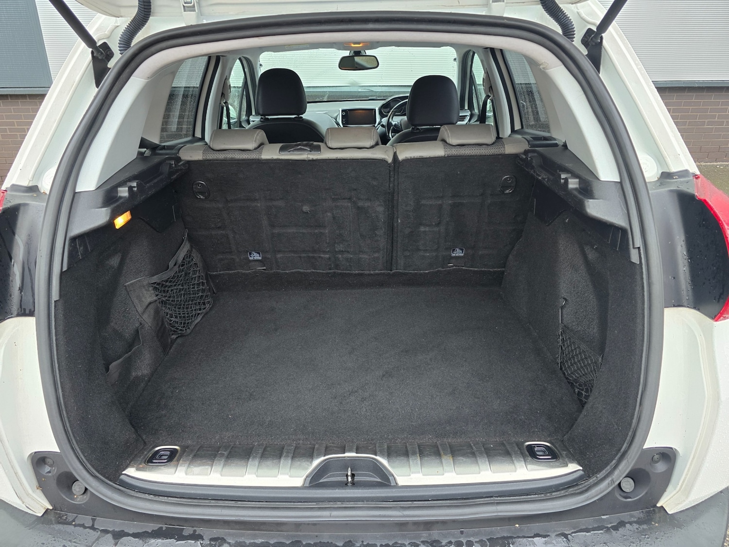 Used Peugeot 2008 2017 for sale - 75944925: Photo 6