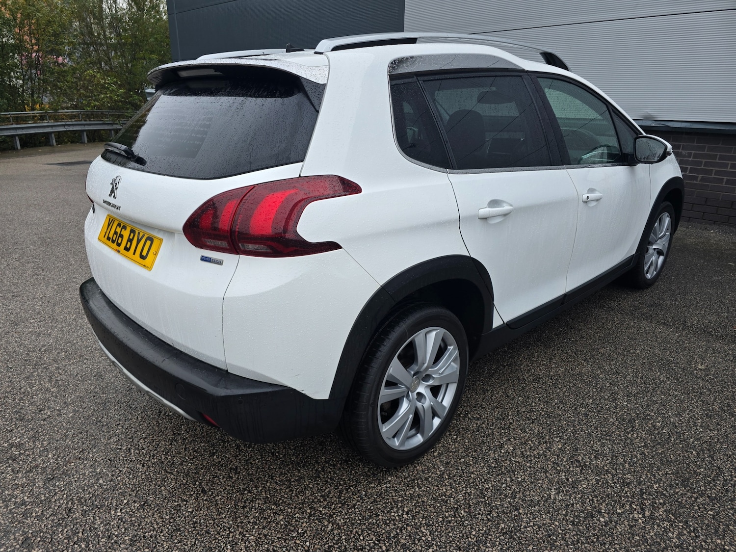 Used Peugeot 2008 2017 for sale - 75944925: Photo 8
