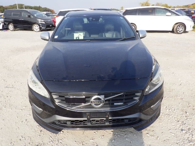 Used Volvo V60 2015 for sale - 76830771: Photo 2
