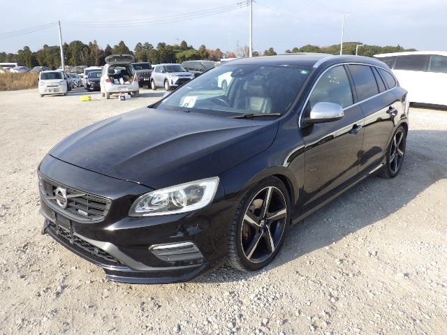 Used Volvo V60 2015 for sale - 76830771: Photo 3