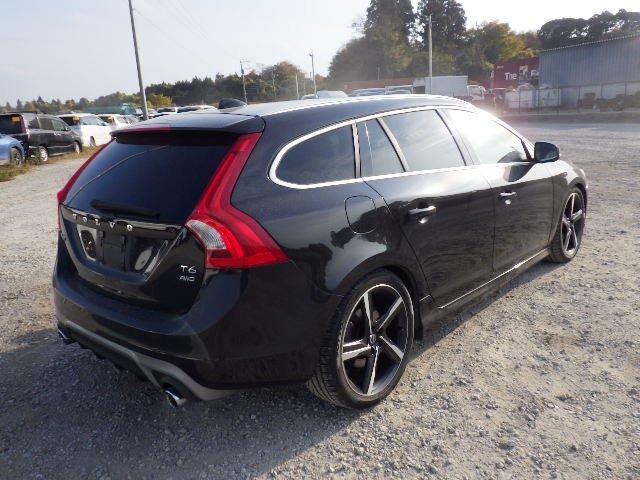 Used Volvo V60 2015 for sale - 76830771: Photo 6