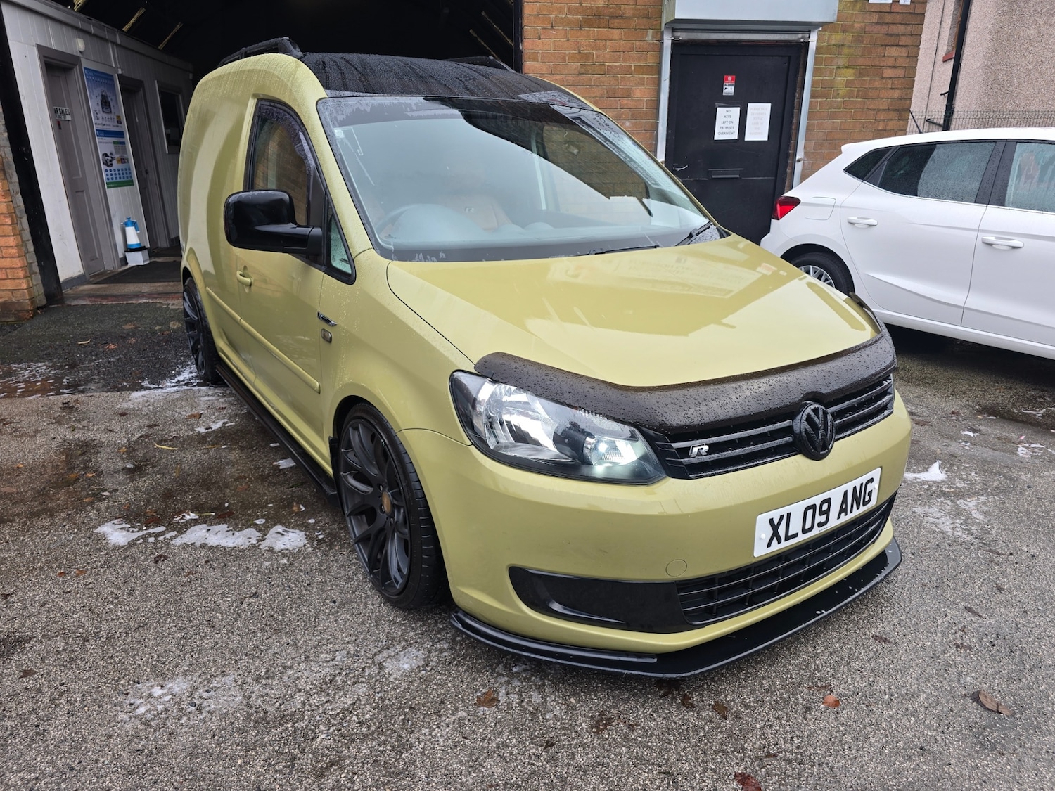 Used Volkswagen Caddy 2015 for sale - 76845431: Photo 1