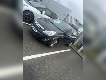 Used Vauxhall Corsa 2013 for sale - 77640409: Photo