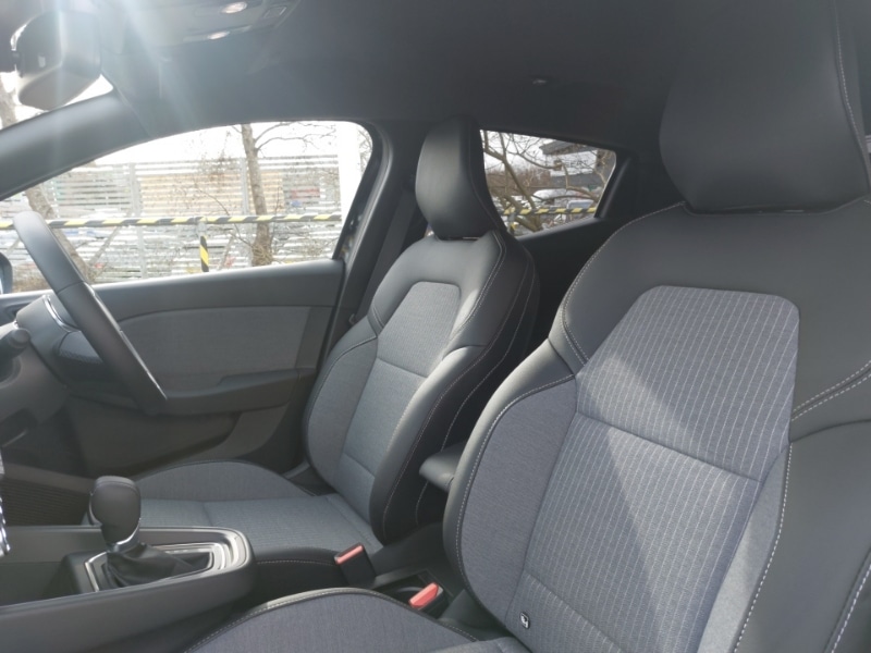 Used Renault Clio 2025 for sale - 77786847: Photo 5