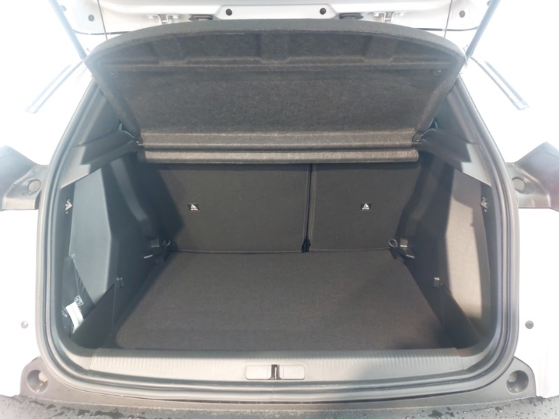 Used Peugeot 2008 2025 for sale - 76837829: Photo 8