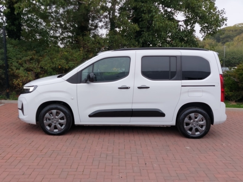 Used Vauxhall Combo Life 2025 for sale - 76343256: Photo 4