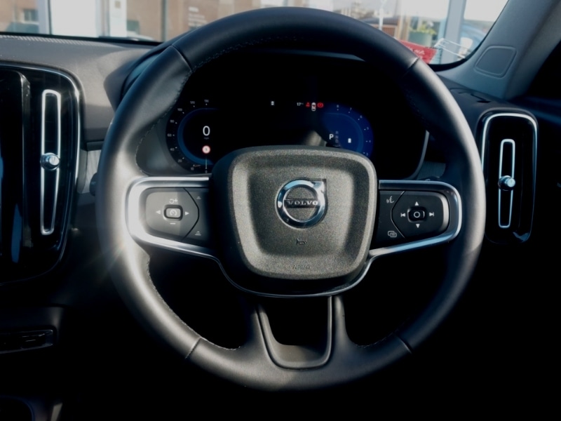 Used Volvo XC40 2024 for sale - 76920910: Photo 7