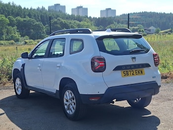 Used Dacia Duster 2023 for sale - 79242384: Photo