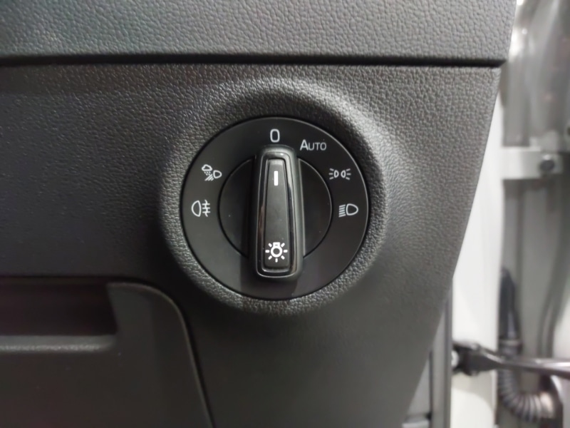 Used Skoda Karoq 2025 for sale - 76630880: Photo 11