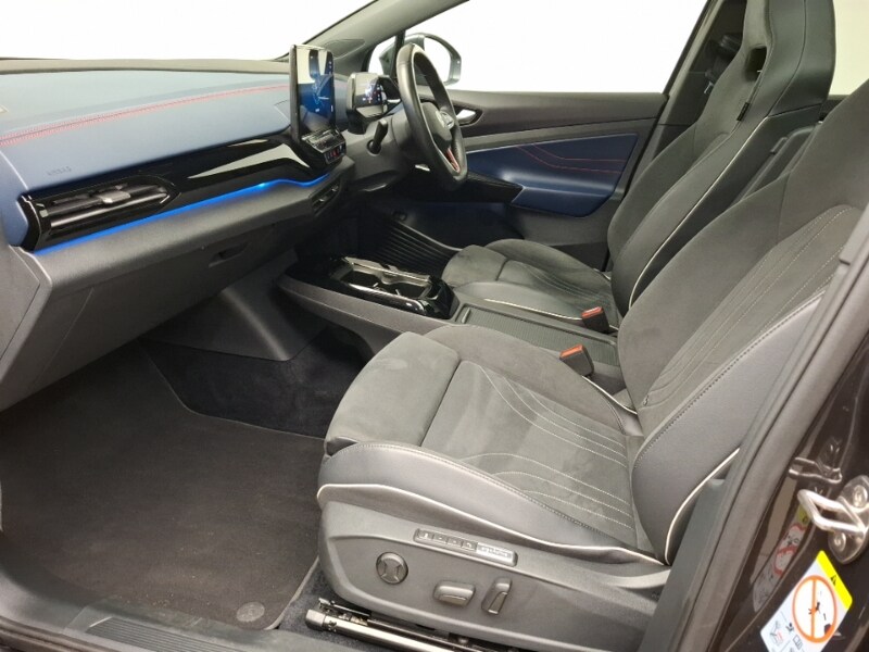 Used Volkswagen ID.4 2022 for sale - 77875307: Photo 5