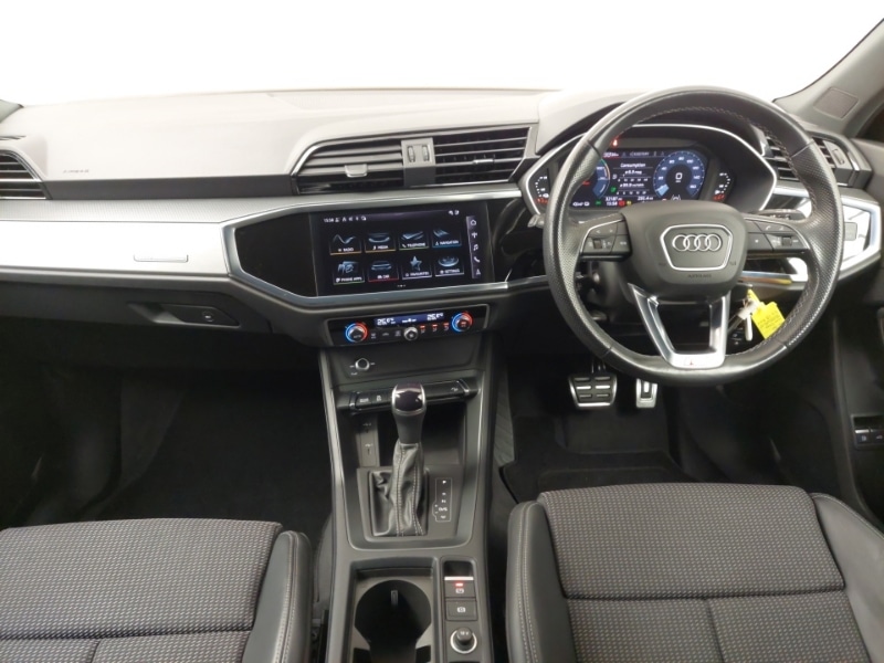Used Audi Q3 2023 for sale - 77197232: Photo 2