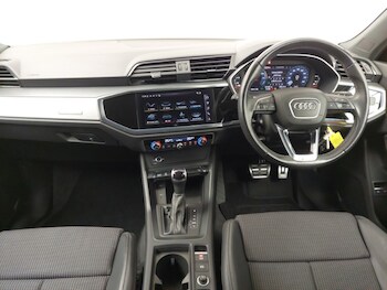 Used Audi Q3 2023 for sale - 77197232: Photo