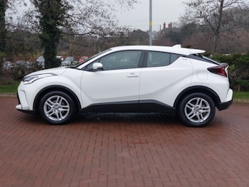Used Toyota C-HR 2023 for sale - 77419907: Photo