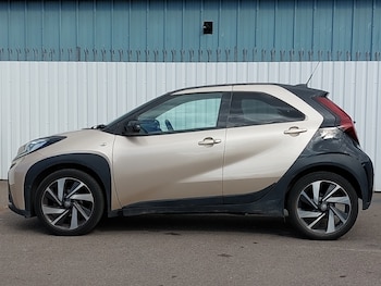 Used Toyota Aygo X 2023 for sale - 76365916: Photo