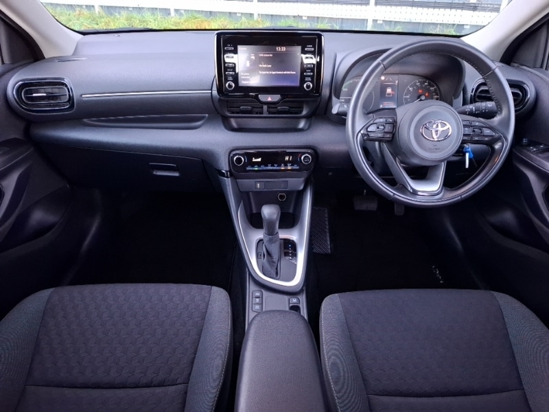 Used Toyota Yaris 2023 for sale - 77184126: Photo 2