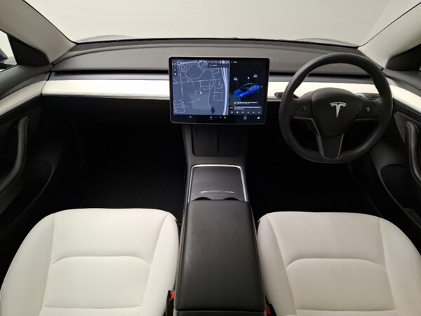 Used Tesla Model 3 2021 for sale - 76293861: Photo 2