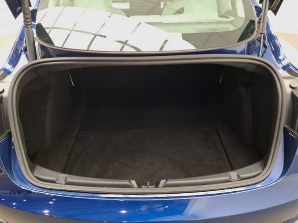 Used Tesla Model 3 2021 for sale - 76293861: Photo 8