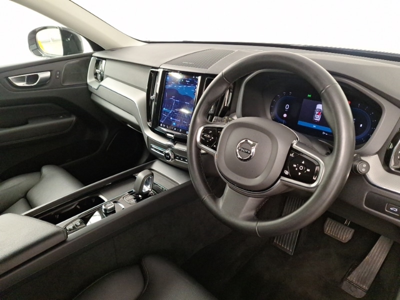 Used Volvo XC60 2023 for sale - 77500119: Photo 11