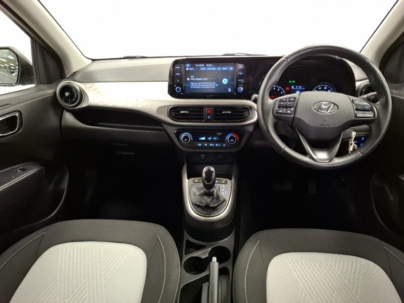 Used Hyundai i10 2021 for sale - 77736768: Photo 2