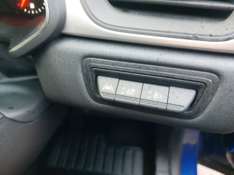 Used Renault Captur 2023 for sale - 76365853: Photo 12
