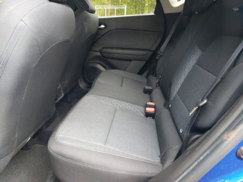 Used Renault Captur 2023 for sale - 76365853: Photo 6