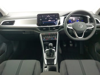 Used Volkswagen T-Roc 2025 for sale - 75644905: Photo