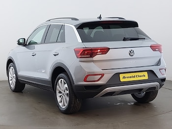Used Volkswagen T-Roc 2025 for sale - 75644905: Photo