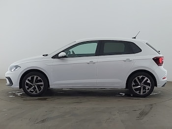 Used Volkswagen Polo 2024 for sale - 77060979: Photo