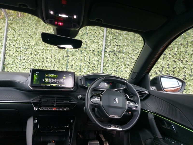 Used Peugeot 2008 2022 for sale - 76832956: Photo 2