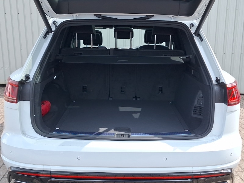 Used Volkswagen Touareg 2025 for sale - 76713979: Photo 8