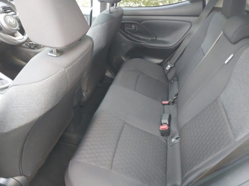 Used Toyota Yaris 2022 for sale - 76532591: Photo 6