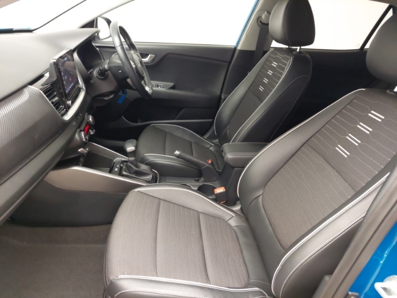 Used Kia Stonic 2023 for sale - 77224120: Photo 5